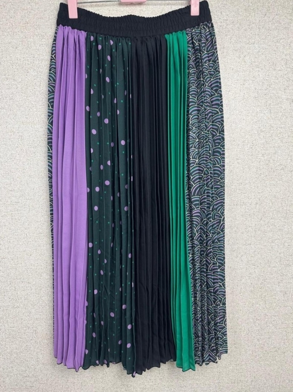 RARE! LNWOT!Kate Spade Pleated Midi Skirt